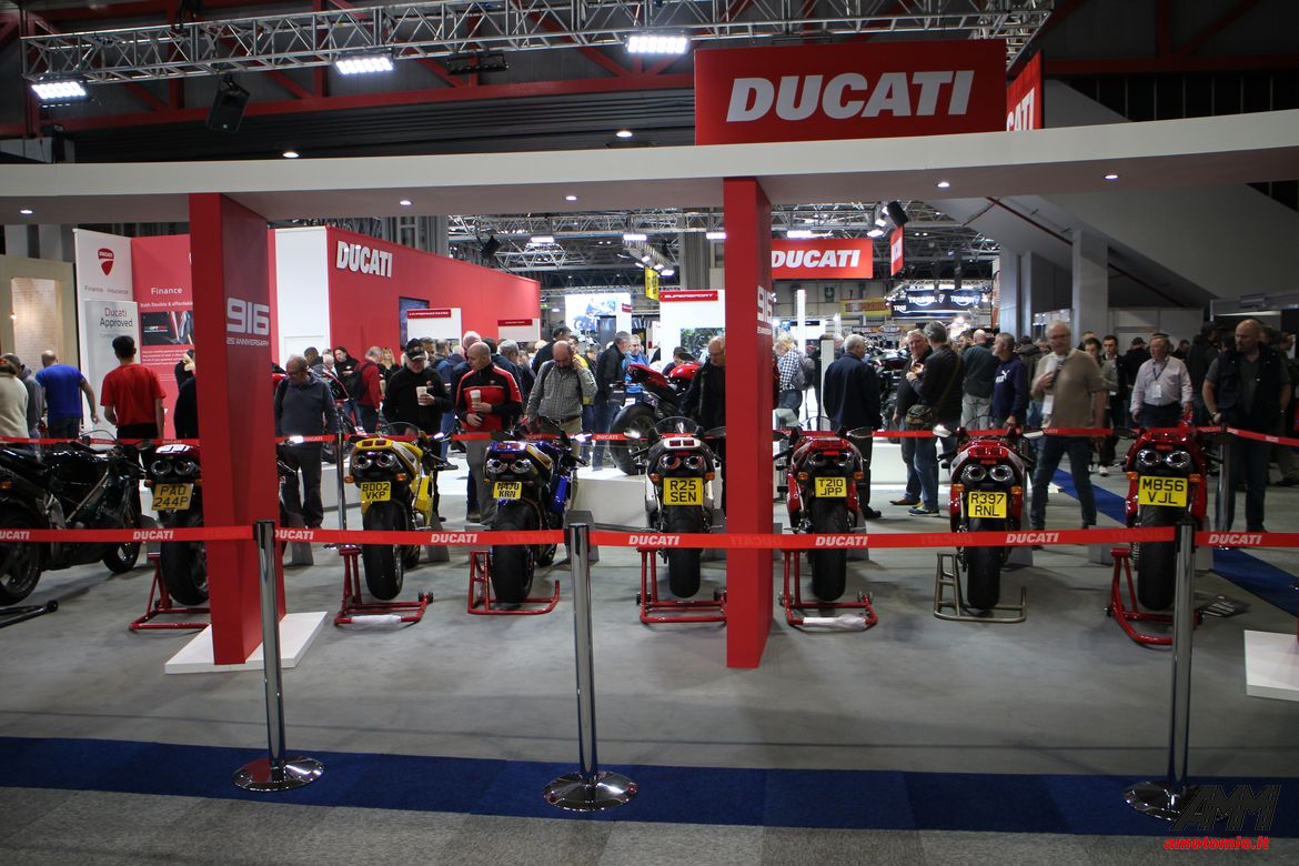 motorcycle live