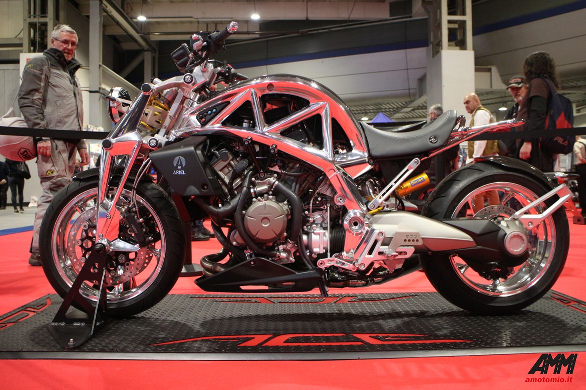 motorcycle live