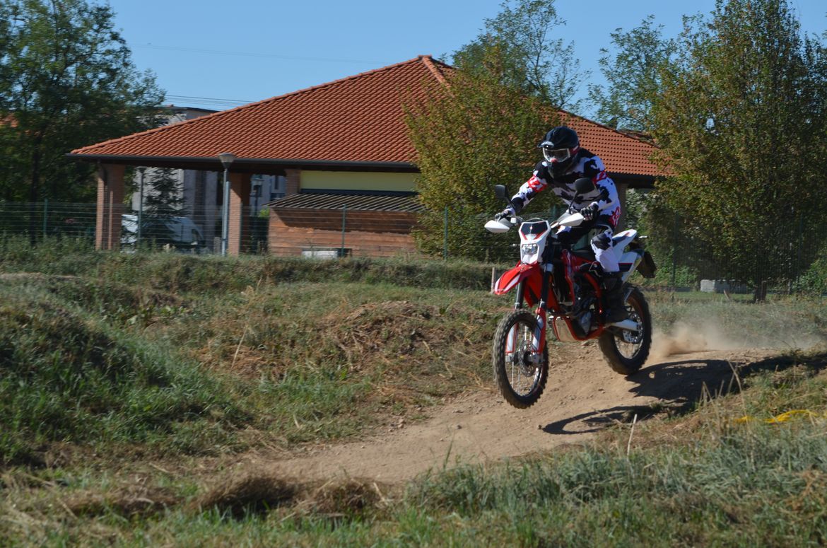SWM RS500R 1