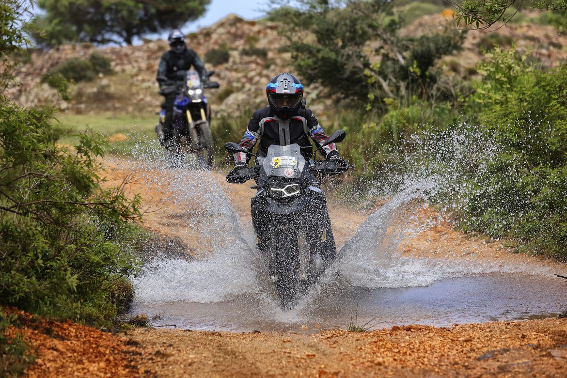 BMW F850GS 8
