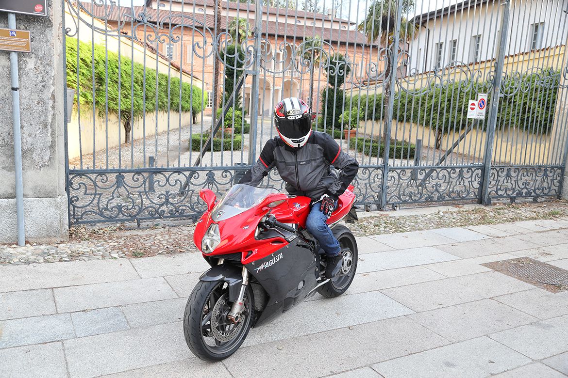 Pirelli Diablo Rosso IV 9