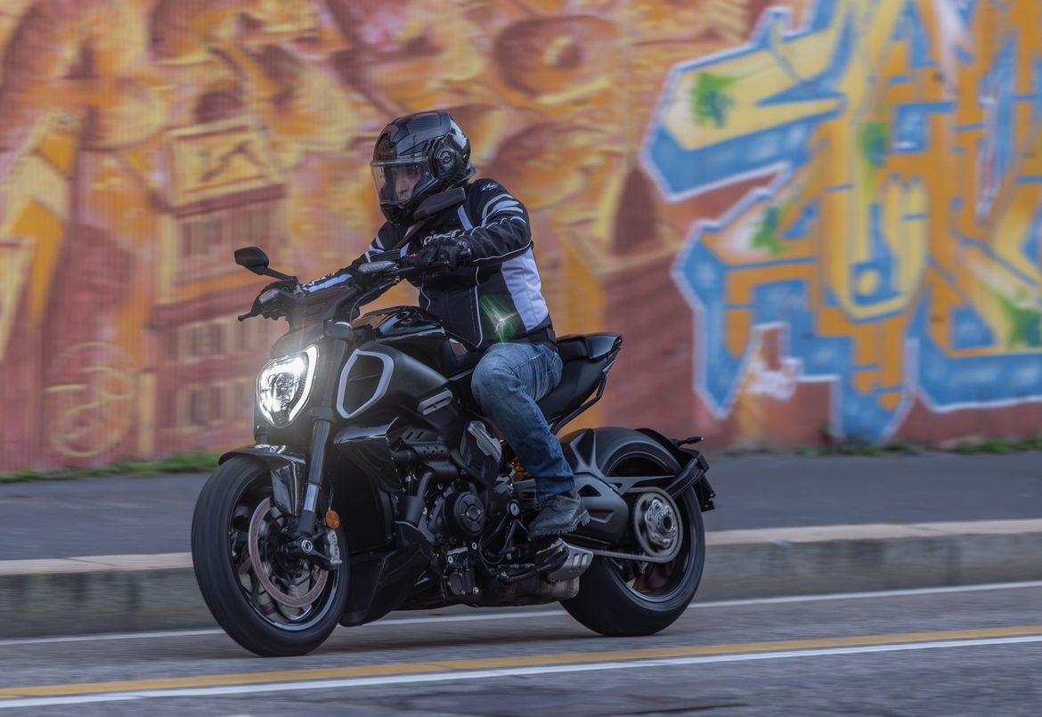 diavel v4s ducati diavel v4s