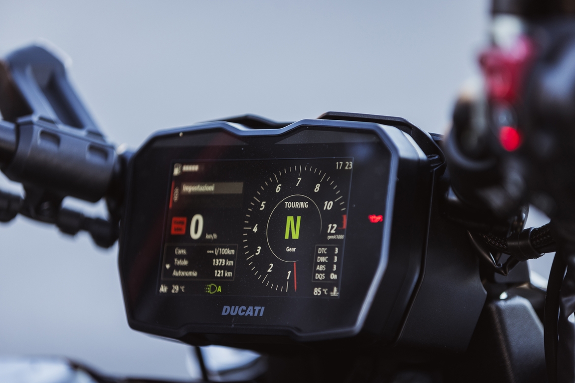ducati diavel v4 s