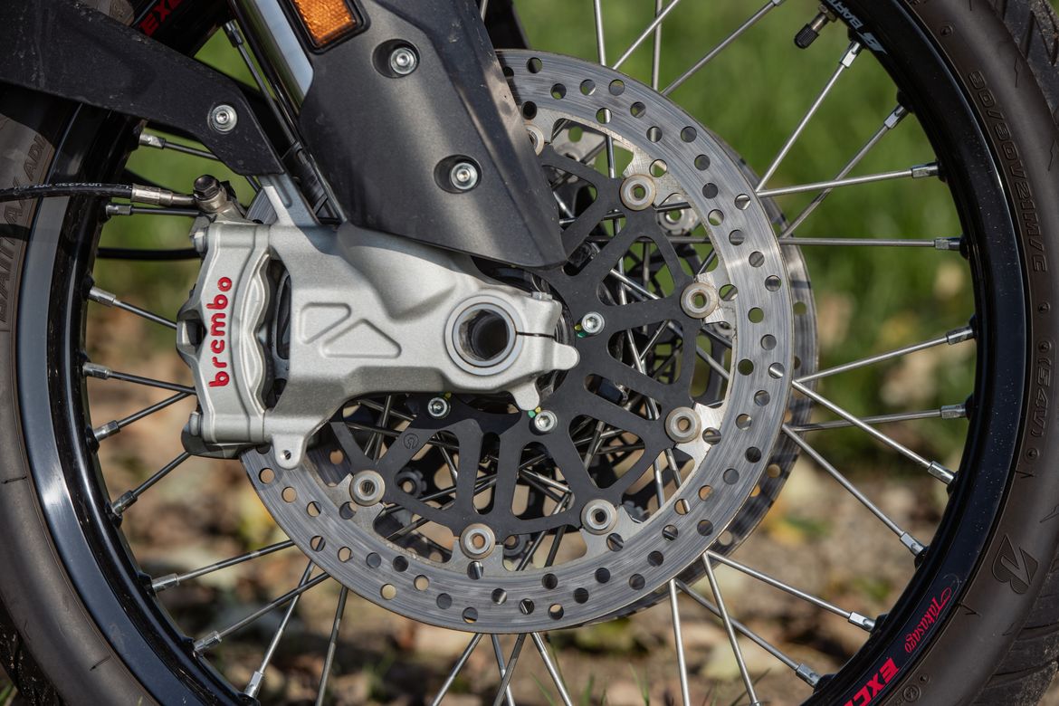Enduro Veloce 4