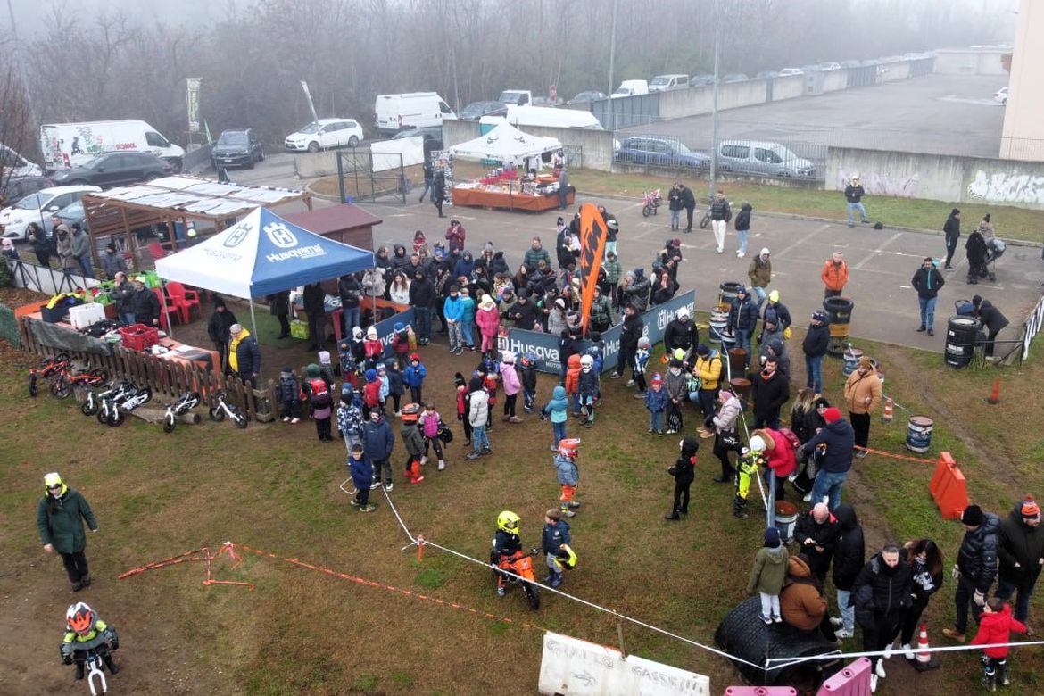 Baby bike school festa di natale 2