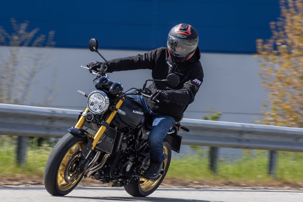 Kawasaki Z900RS 7