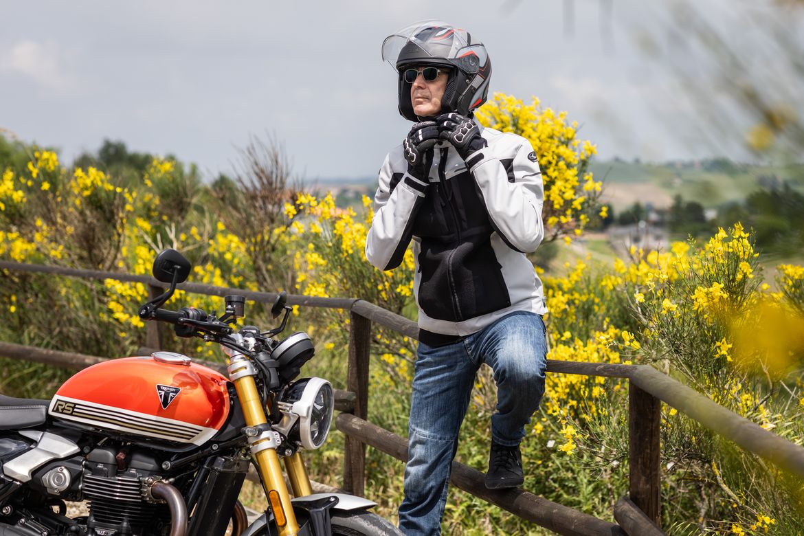 Test casco CGM 136 RNA 