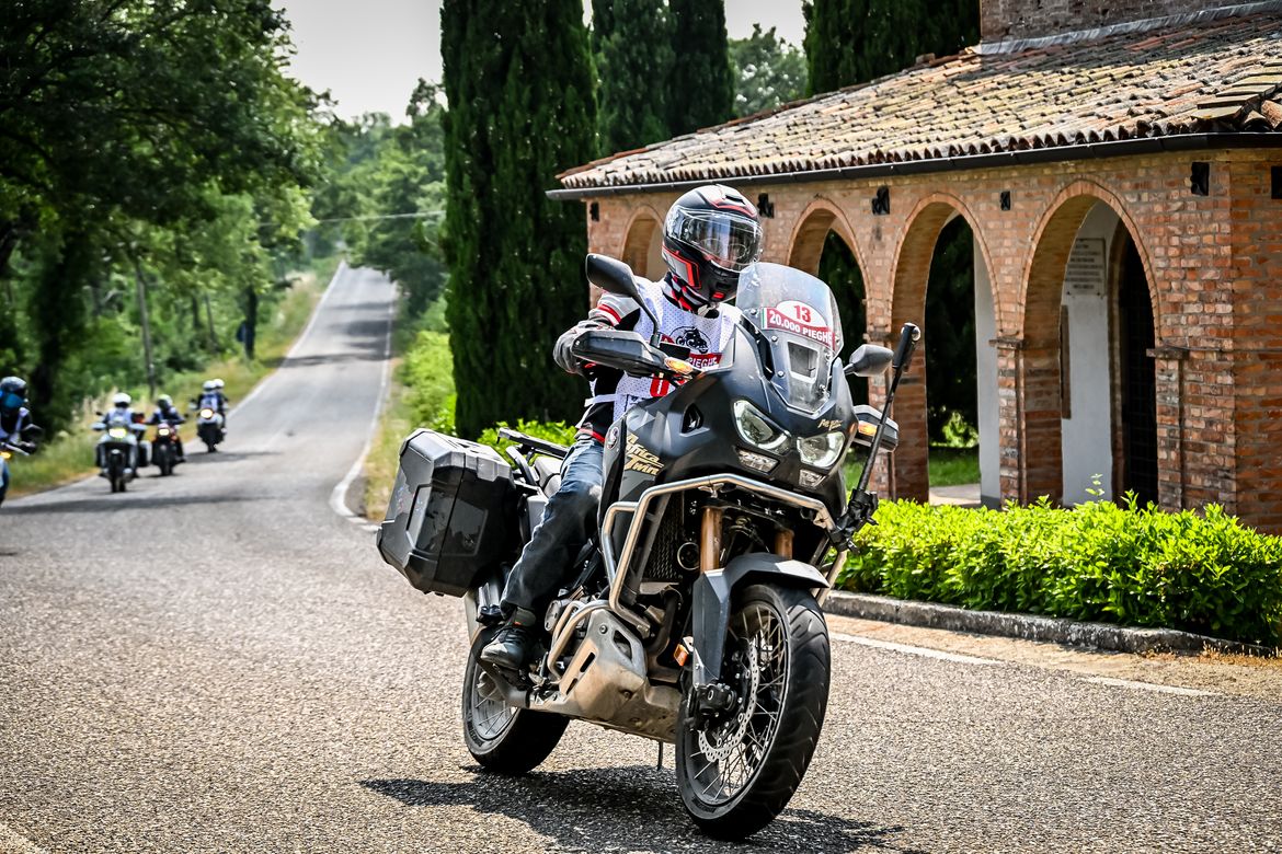 Africa twin 1100 dct 9 Africa twin 1100 dct 9