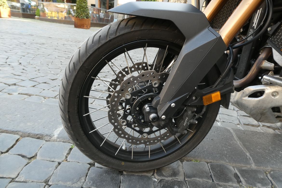 Africa Twin 1100 dct 4 Africa Twin 1100 dct 4