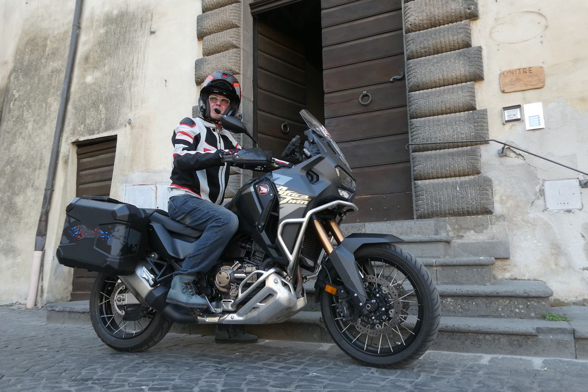 Africa Twin 1100 dct 6 Africa Twin 1100 dct 6