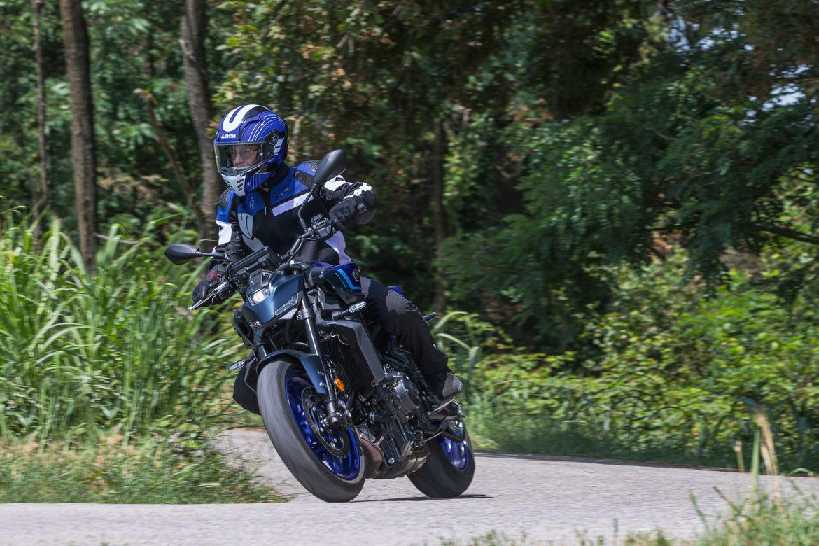 Yamaha MT-09 Y-AMT 10