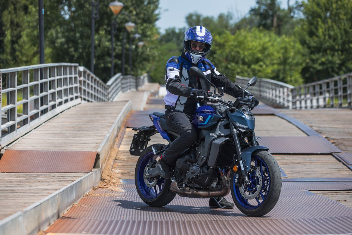 Yamaha MT-09 Y-AMT 13