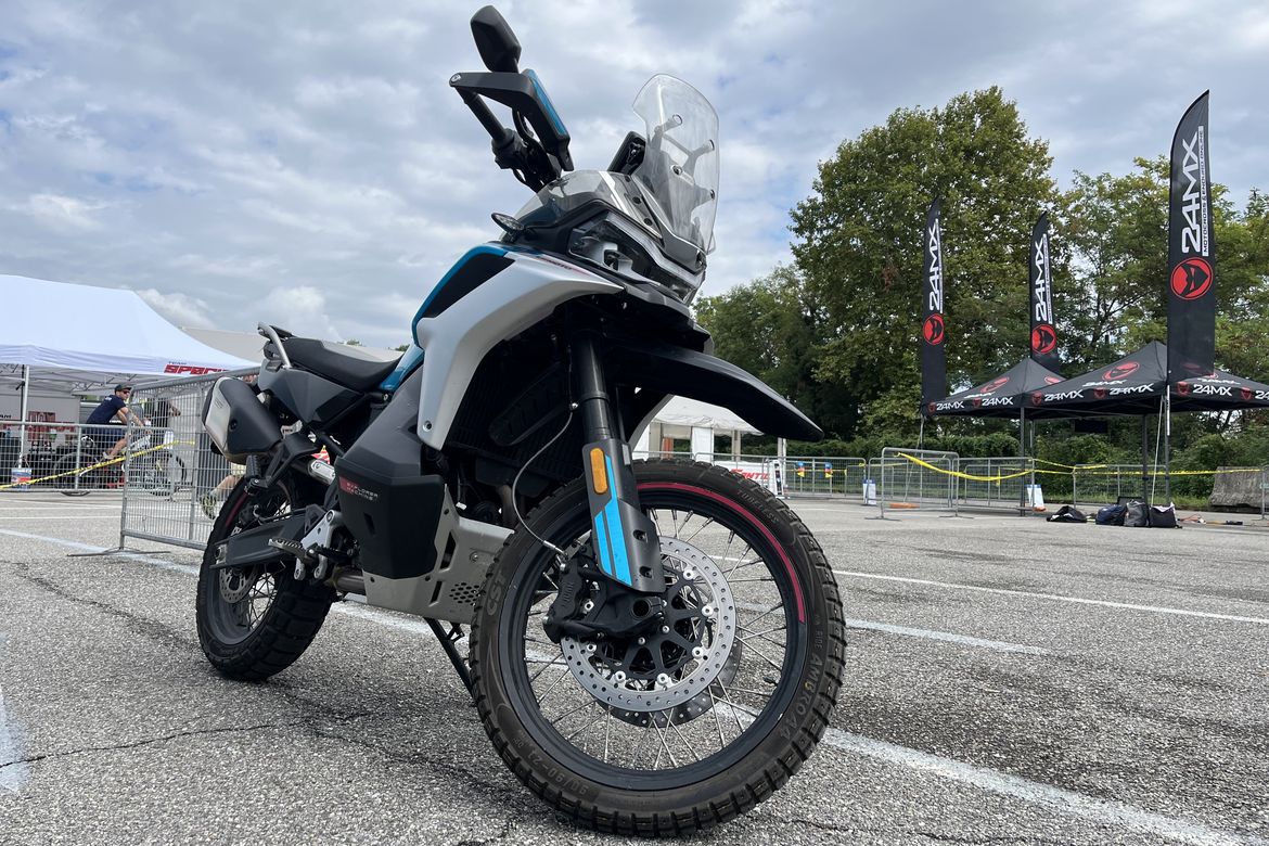 CFMoto 800MT-X 7