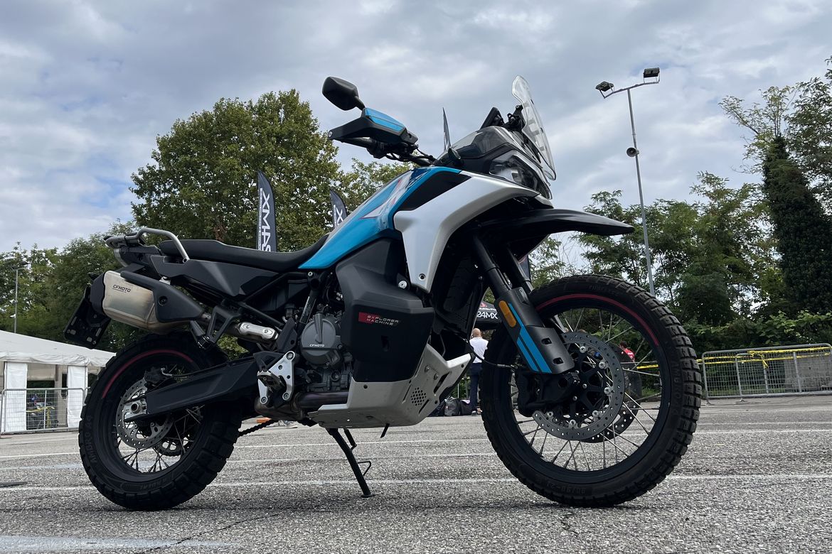CFMoto 800MT-X