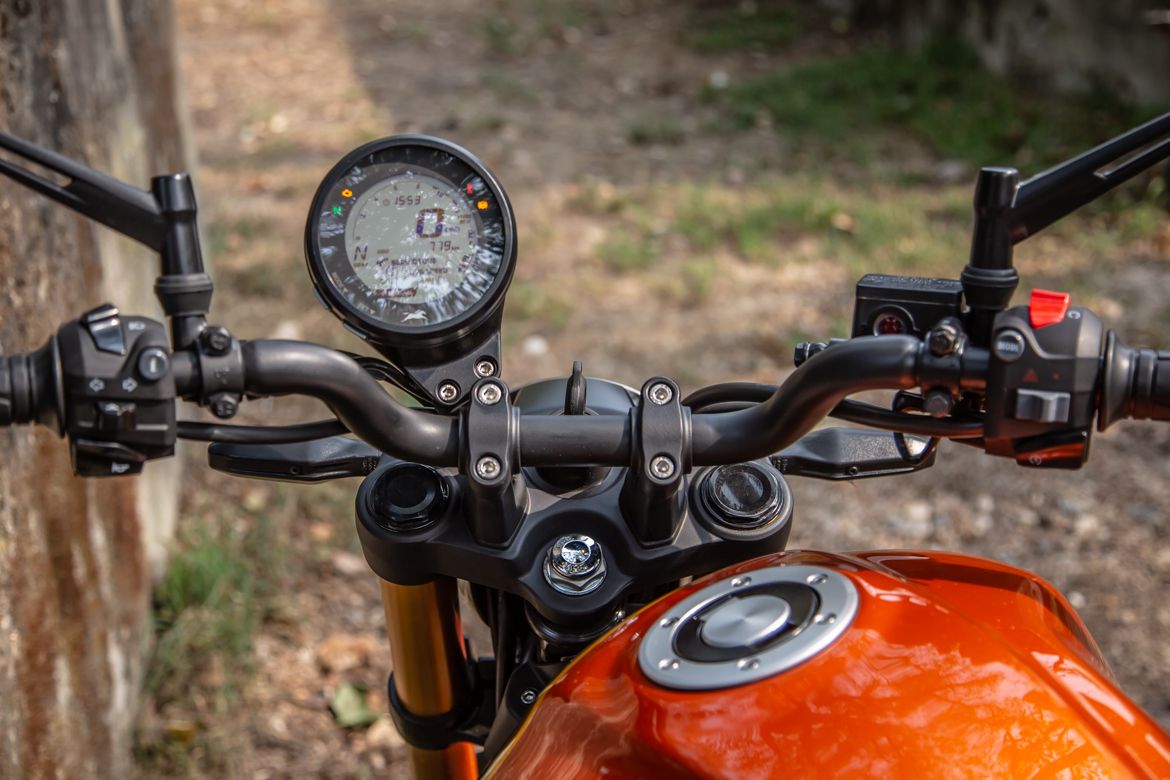 TVS Ronin 250 11