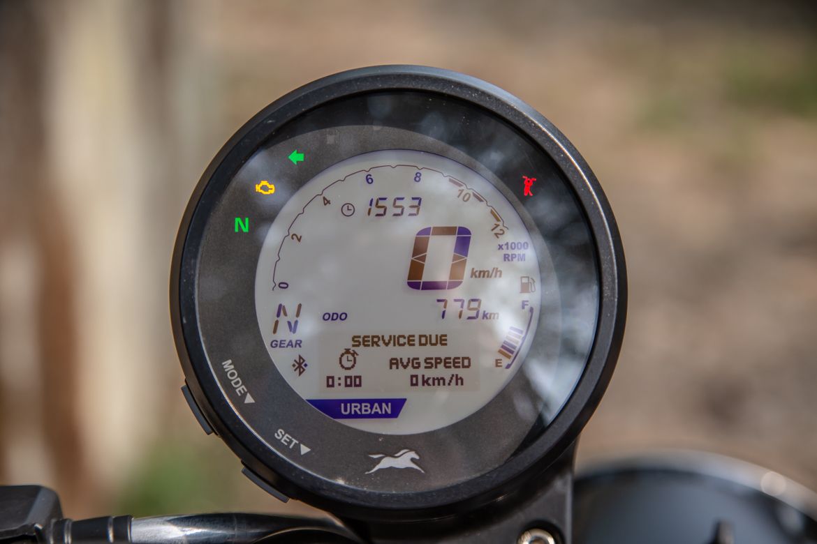 TVS Ronin 250 5