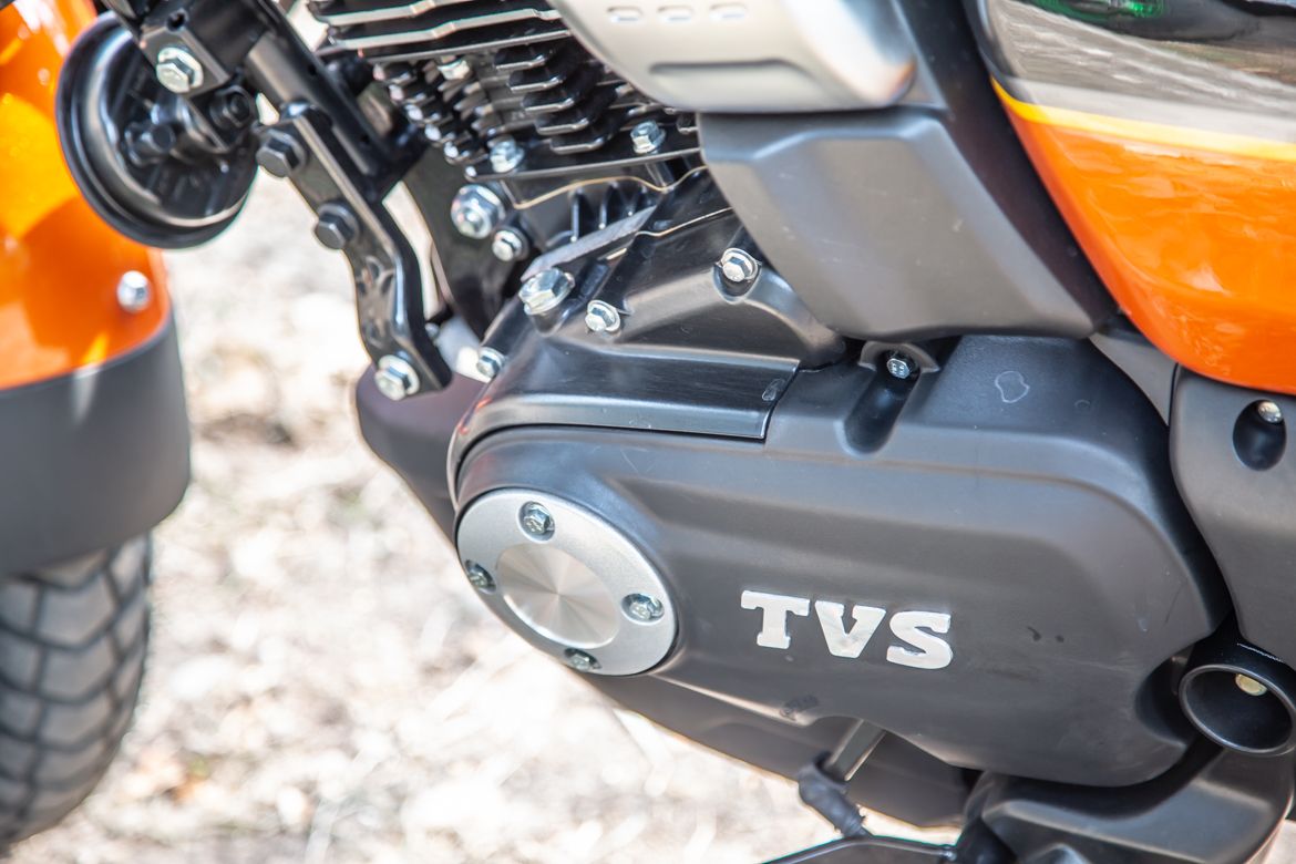 TVS Ronin 250 4