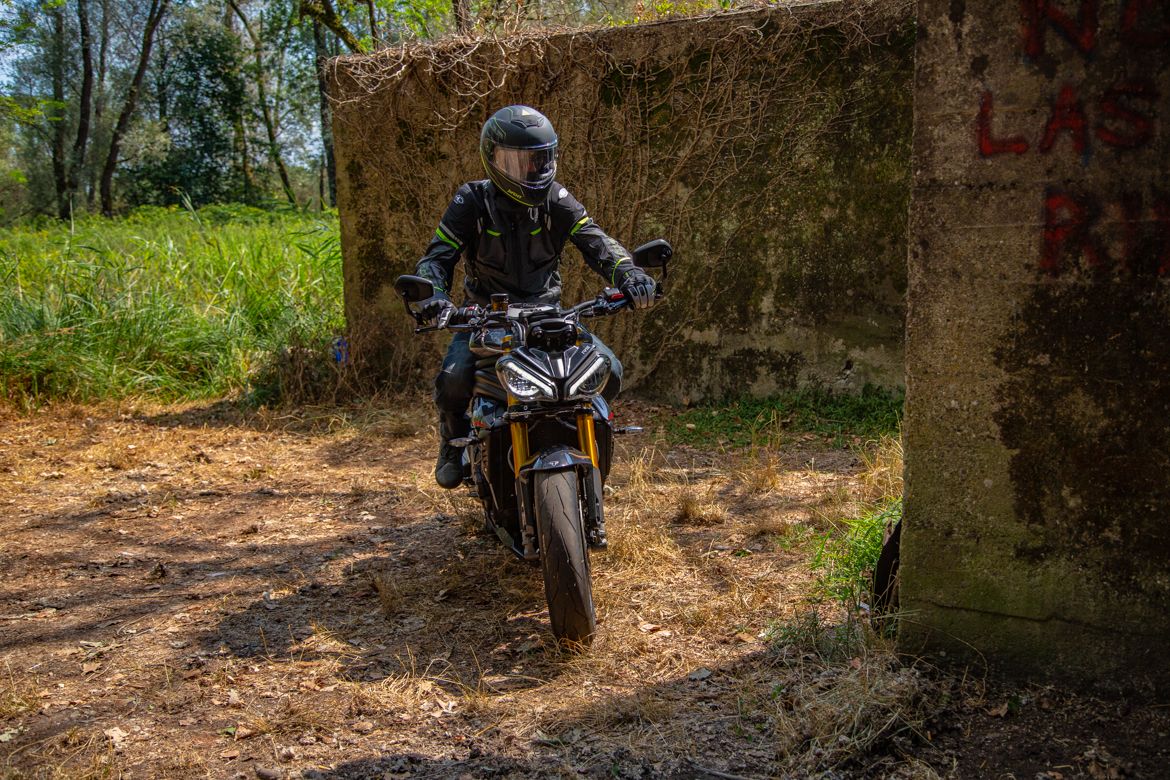 Speed Triple 1200 RS 12