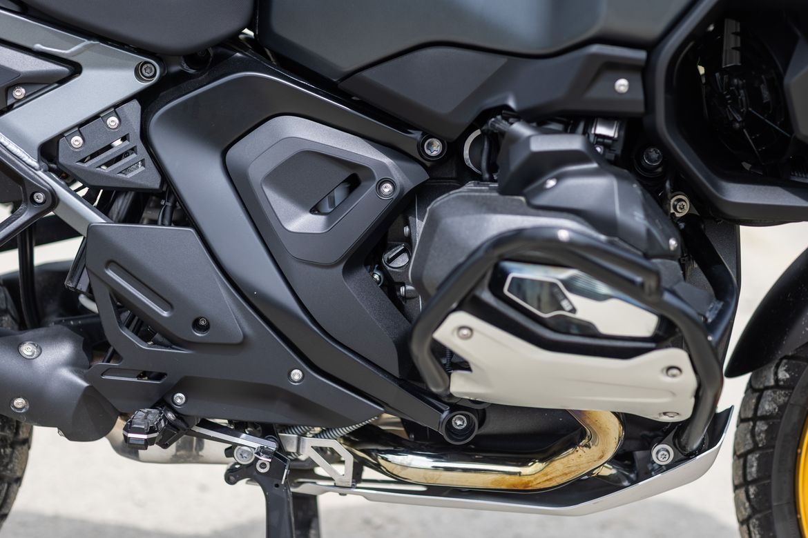 R 1300  Gs