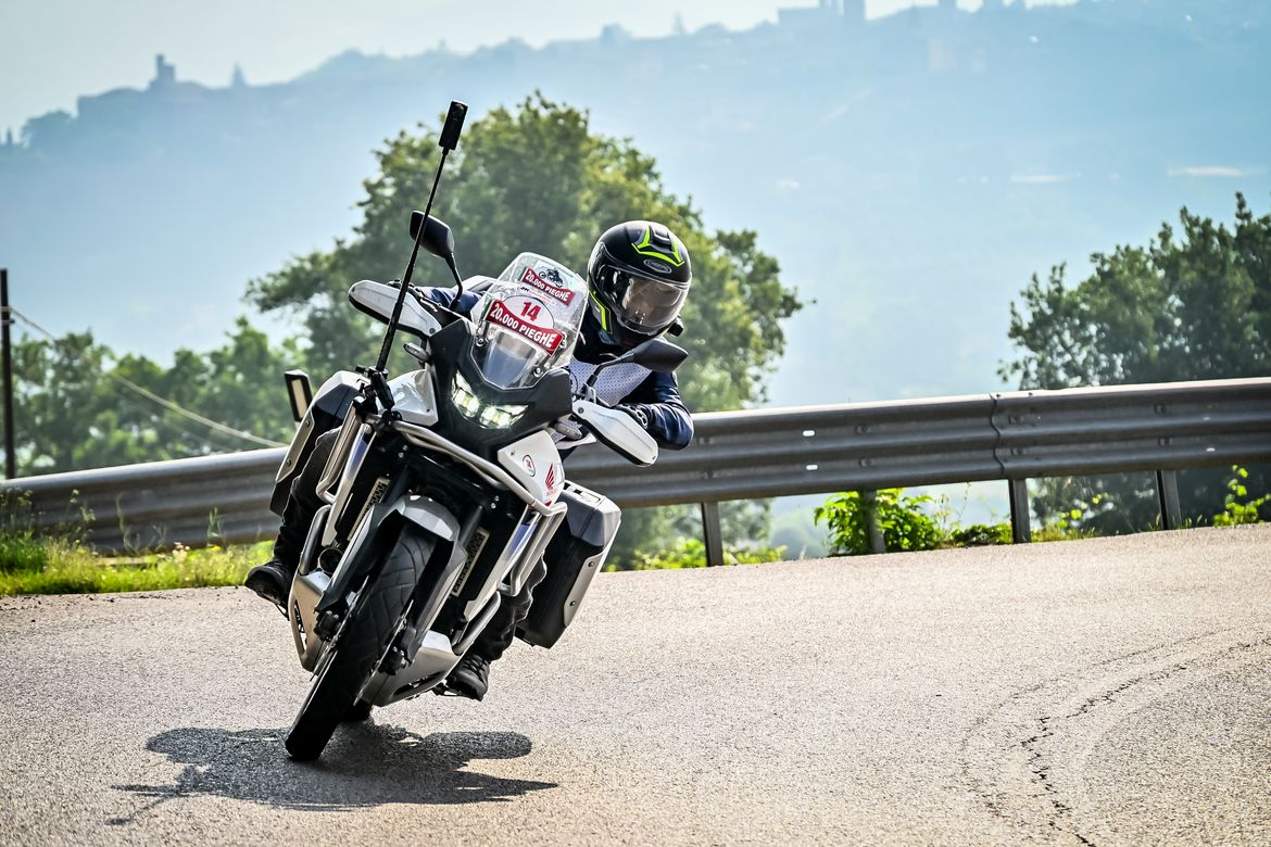 Honda XL750 Transalp 2