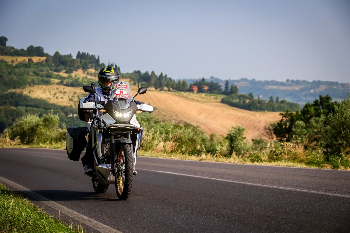 Honda XL750 Transalp 8