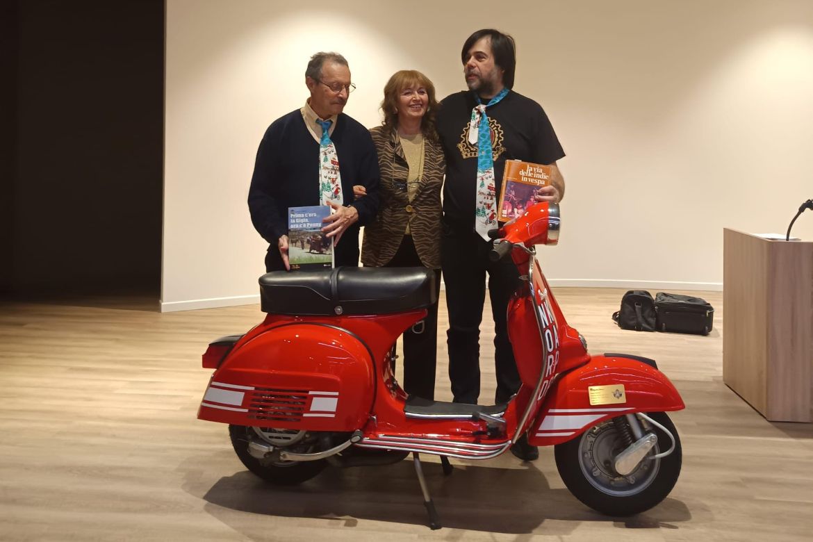 Nonsoloturisti, racconti e immagini di scrittori viaggiatori…in Vespa!