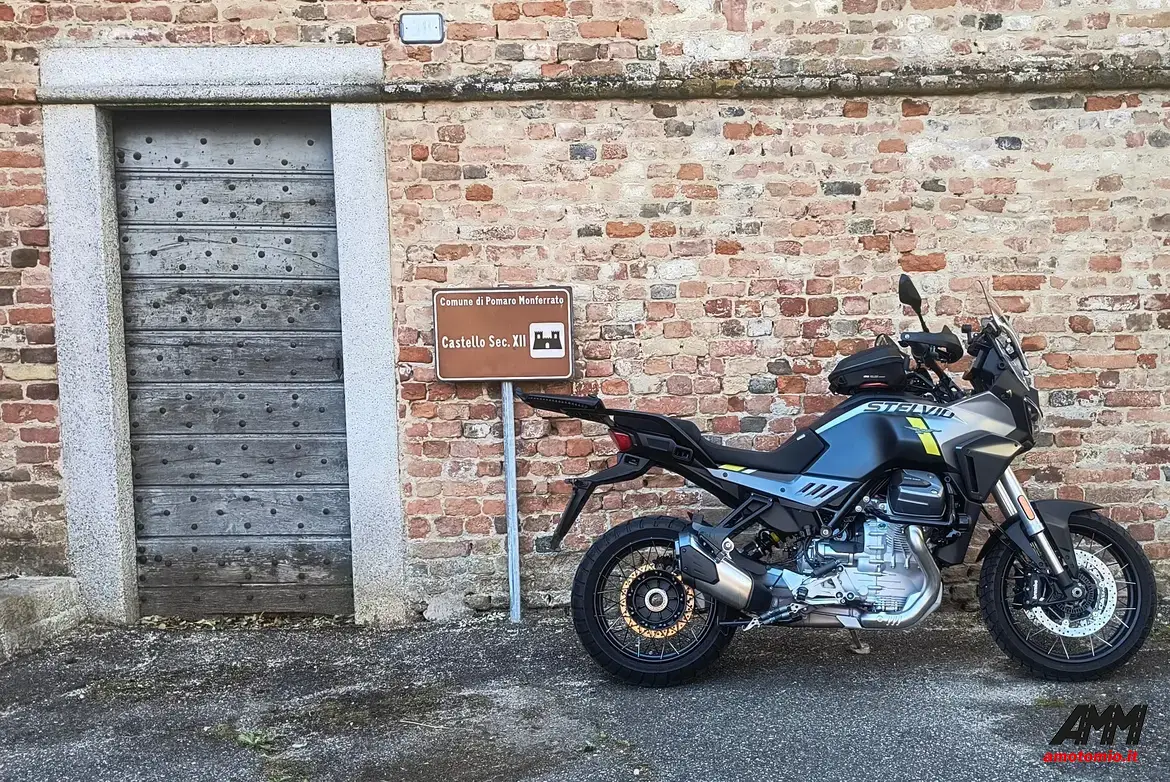 Moto Guzzi Stelvio
