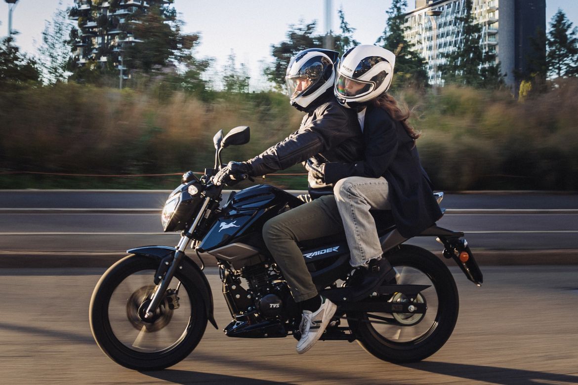 TVS Raider 125 4