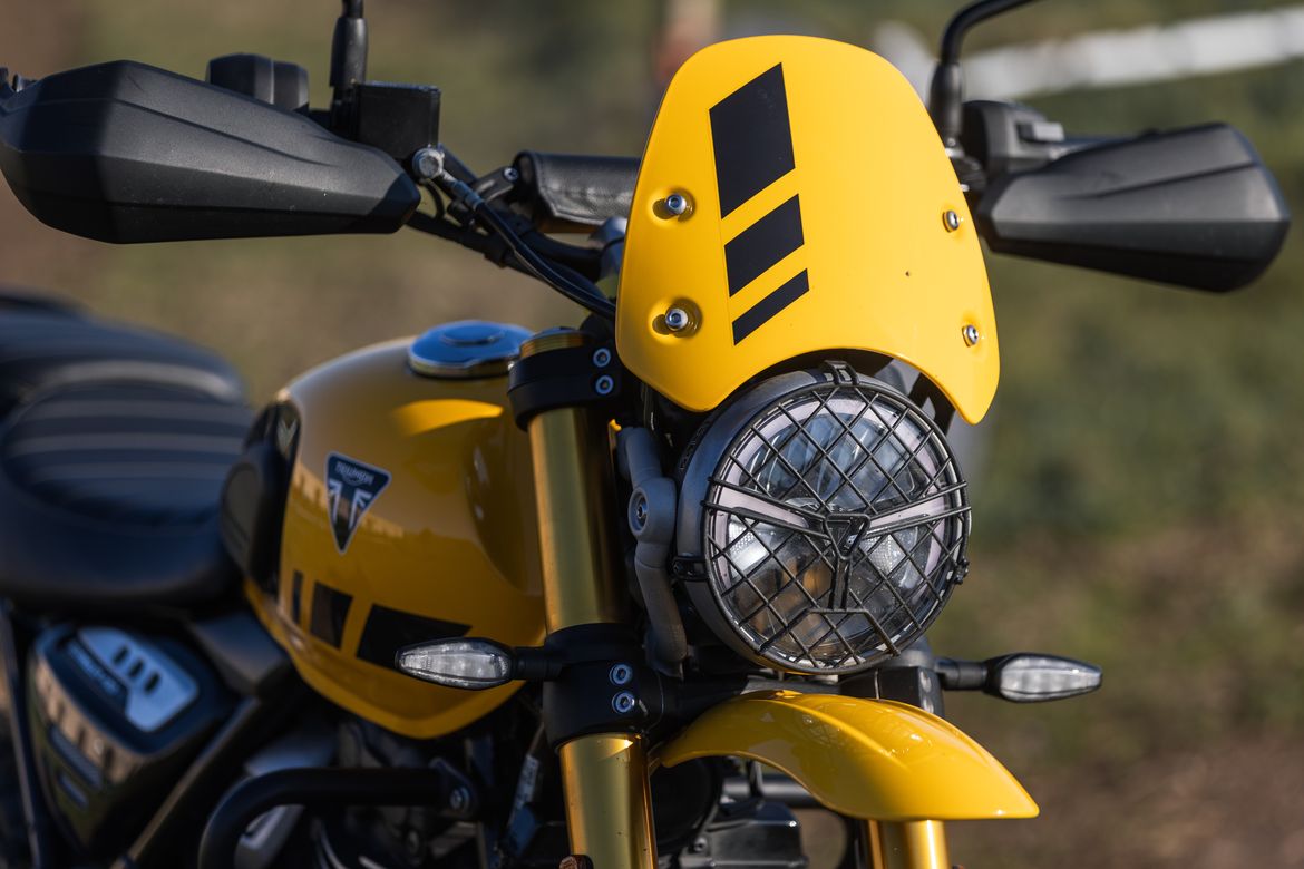 Triumph Scrambler 400XC 4