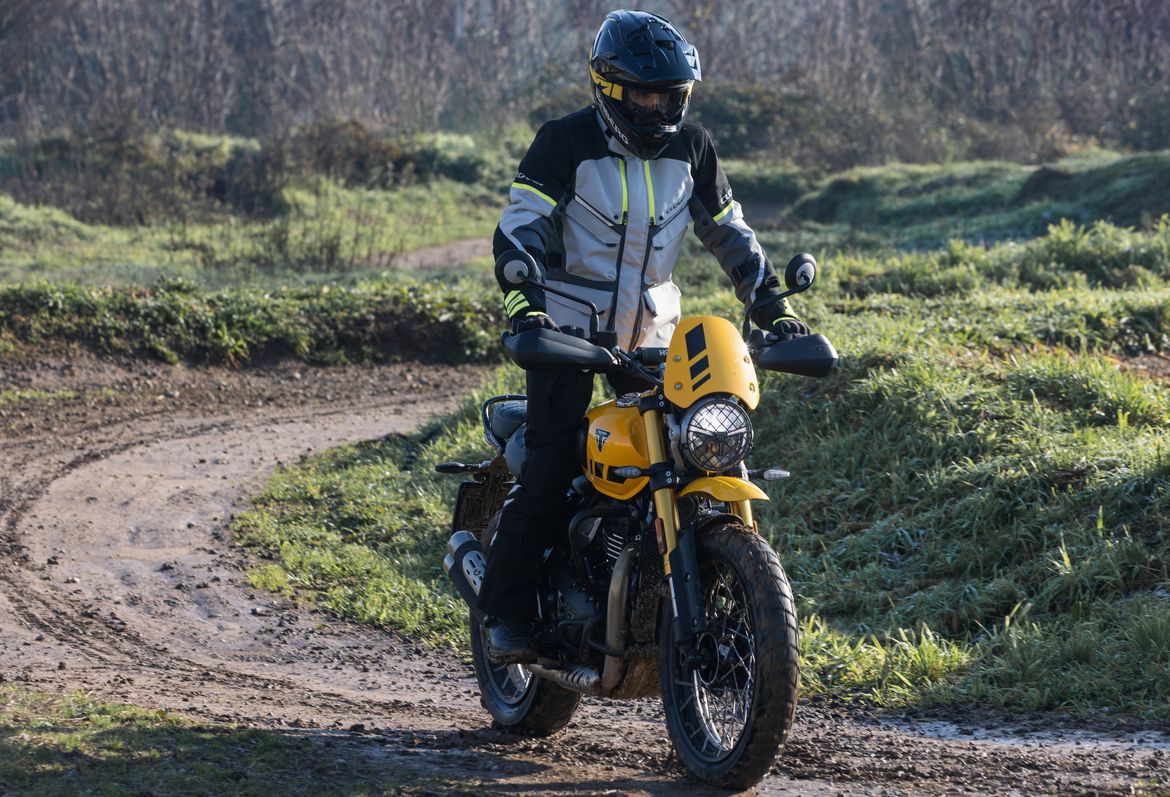 Triumph Scrambler 400XC 9