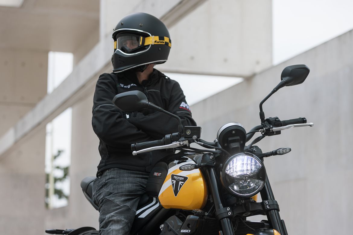 triumph trident 660