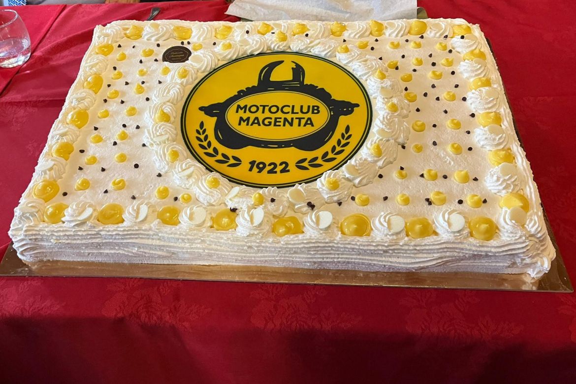 MC Magenta torta