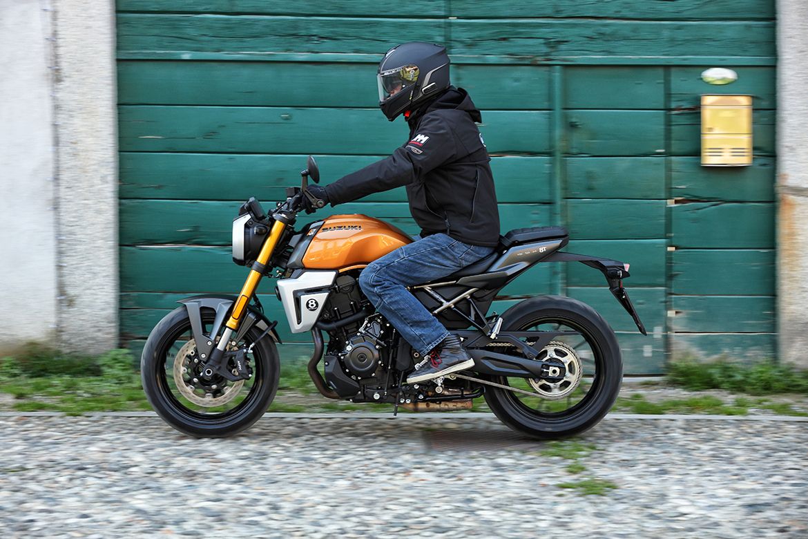 Suzuki GSX-8T 8