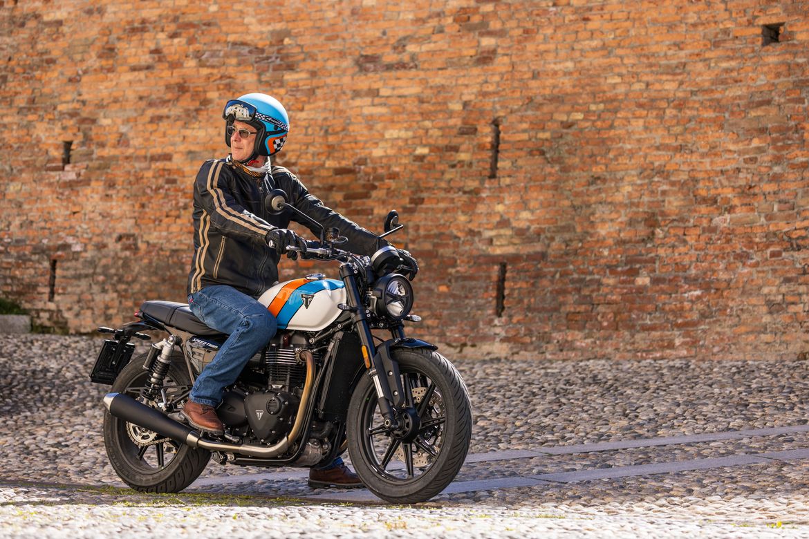 Triumph Speed Twin 900 8
