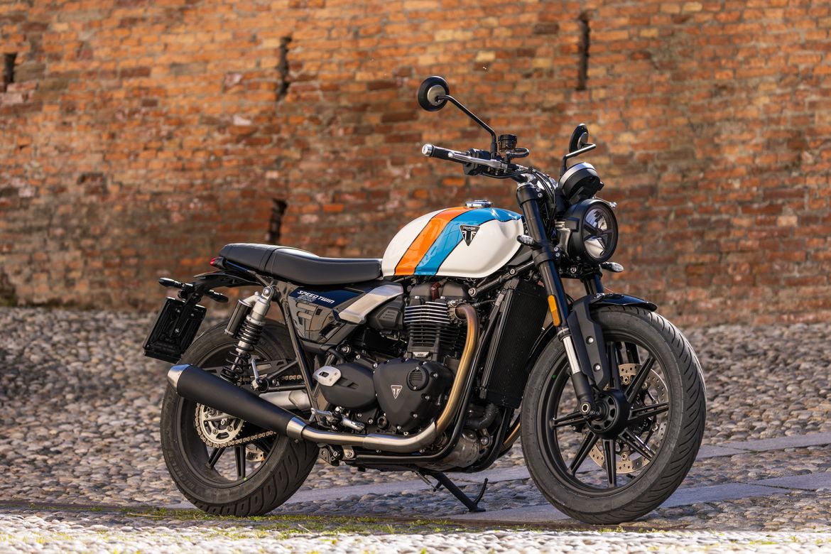 Triumph Speed Twin 900 2