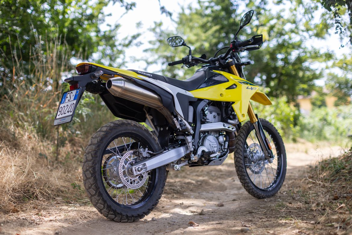 Suzuki DR-z 4s 2