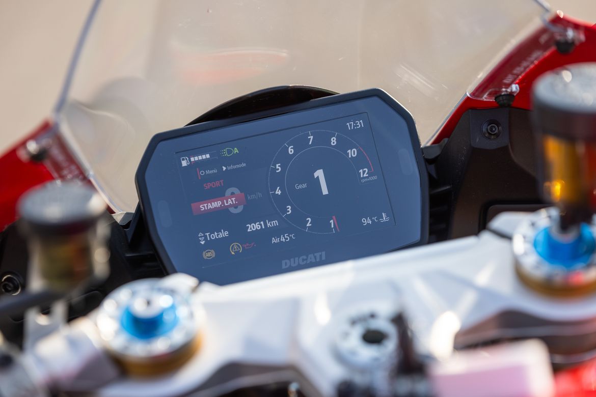 Ducati Panigale V2S 4