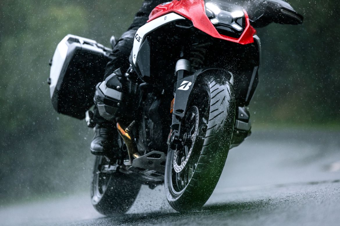 BRIDGESTONE BATTLAX ADVENTURE A42