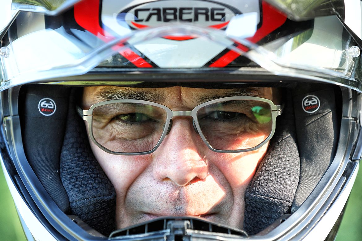 Quattrocchi sotto il casco
