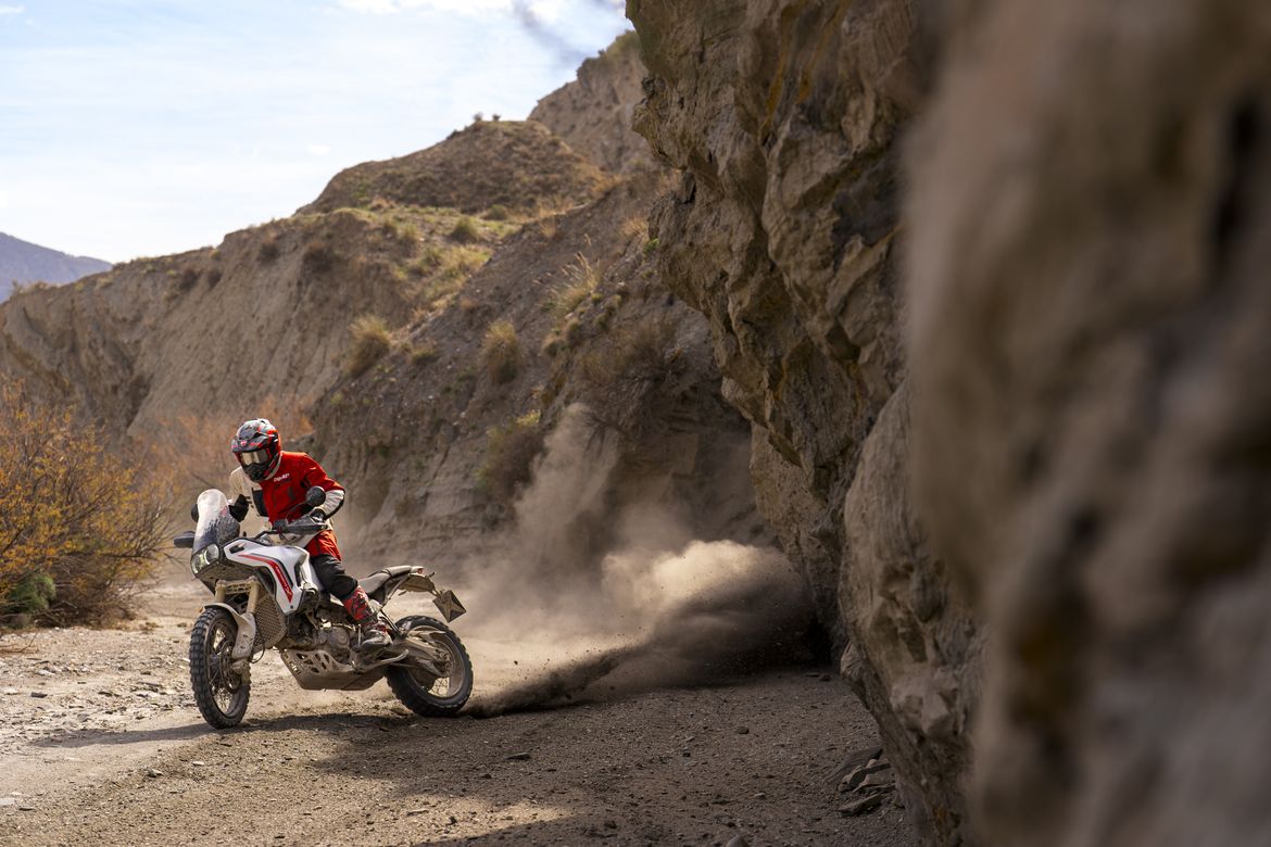 Ducati desertx 2026 2 Ducati desertx 2026 2