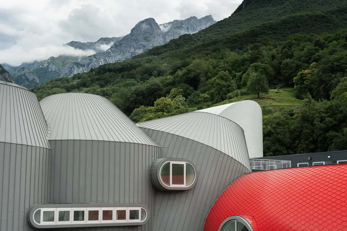 Nuovo stabilimento Moto Guzzi