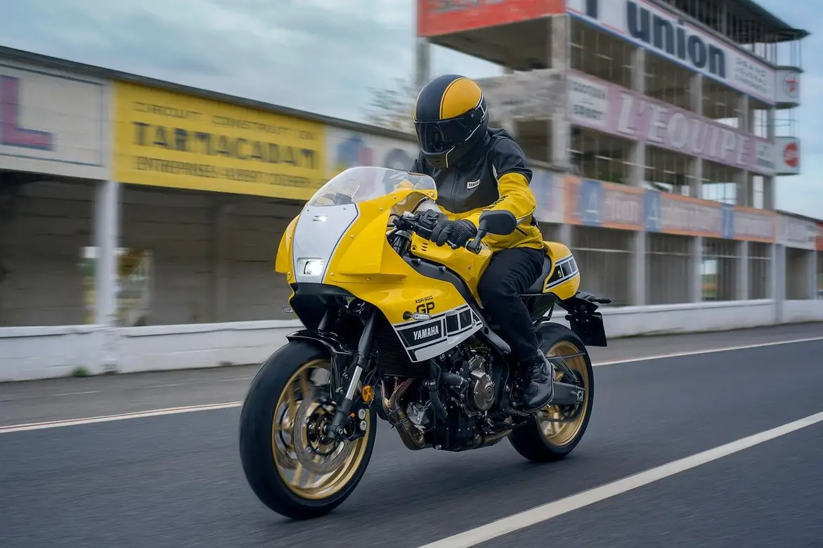 Yamaha XSR900 GT 2026